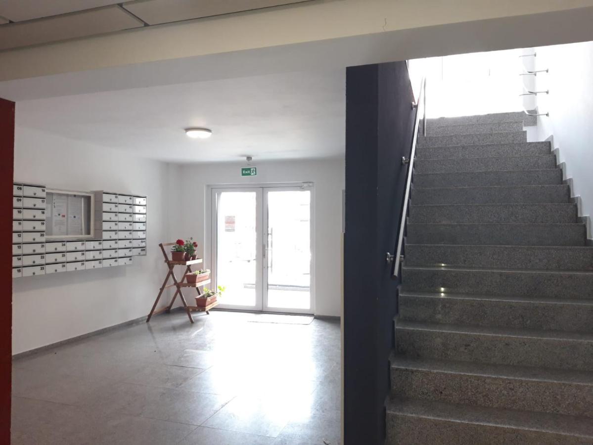Elissa Apartment Брашов Екстериор снимка